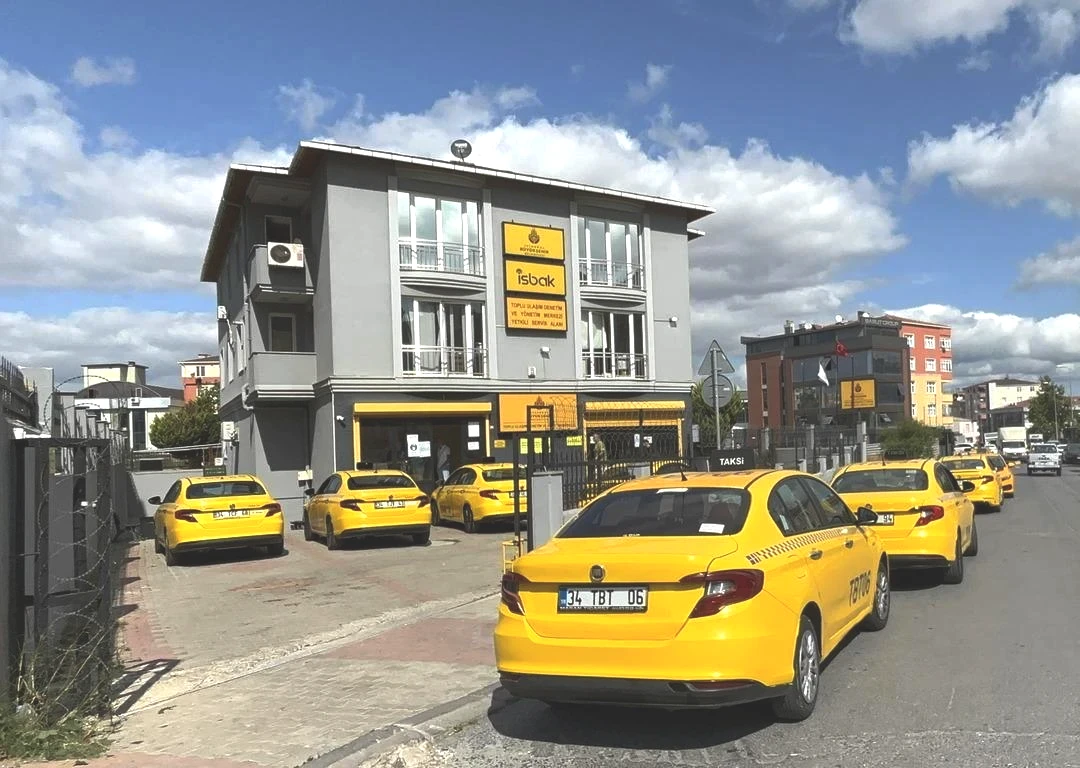 Taksiciler harekete geçti, sıraya girdiler! Bugün başladı...  Zam biraz rahatlattı  1